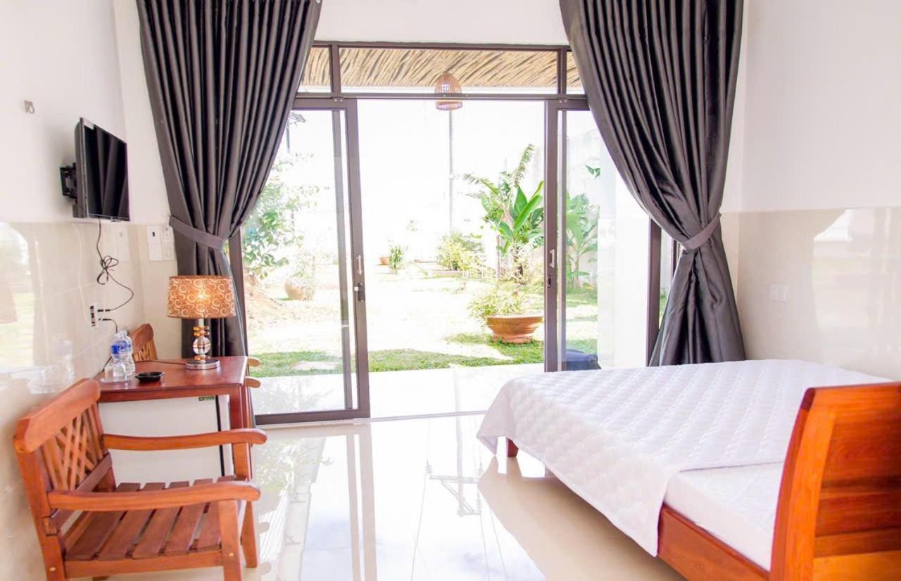 Thu Hien Hotel Pleiku - By Bay Luxury Plei Holang Экстерьер фото