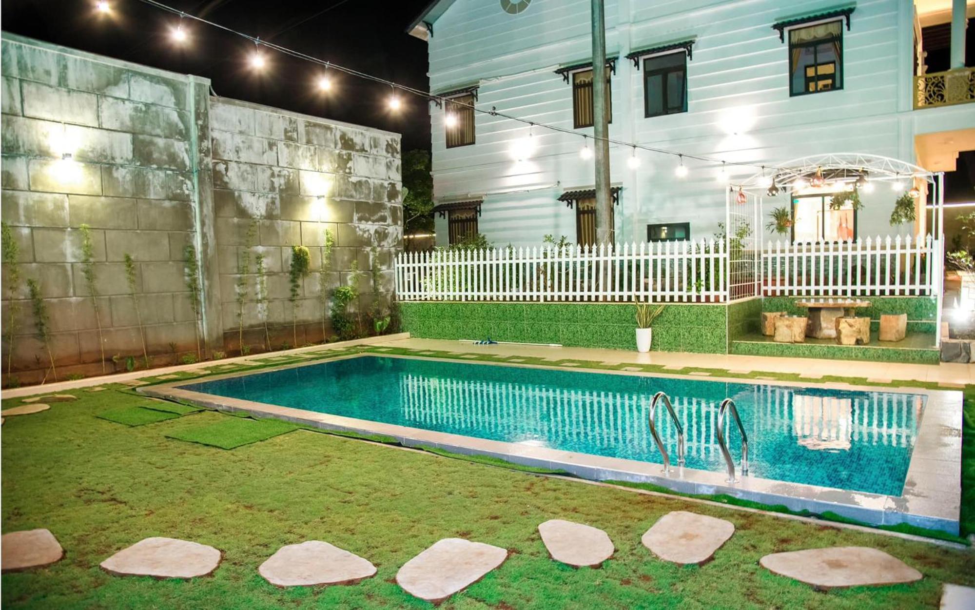 Thu Hien Hotel Pleiku - By Bay Luxury Plei Holang Экстерьер фото